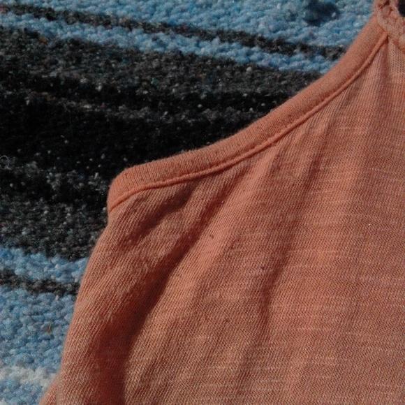 Small Coral Maurices Tank - Picture 4 of 4